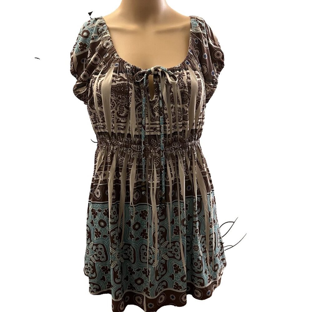 CATO. Stretch Tunic. Size Medium. Border Print. Scoop Tie Neck. Elastic. B40